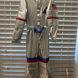 Size 4T brand new condition only used once